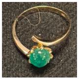 18K Yellow Gold Ring with Emerald Cabochon