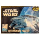 Star Wars Millennium Falcon Model Kit