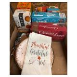 Beverage Mix and Tableware Lot