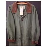 L.L.Bean Menï¿½s Green Jacket with Corduroy Trim