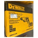 DeWalt 3/8-Inch Keyless Chuck Drill Kit