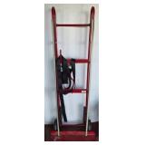 Heavy-Duty Hand Truck with 800lb Rating