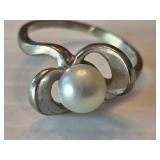 10K White Gold Ring with Pearl Accent