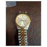 Seiko Quartz Watch with Two-Tone Bracelet