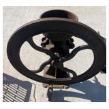 Cast Iron Hand-Crank Grain Grinder r2