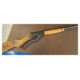 Daisy Red Ryder BB Gun with Wood Stock