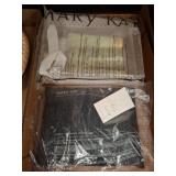 Mary Kay Satin Hands Set and Face Case
