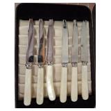 Viners Of Sheffield Knife Set With Case