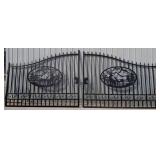 Black Steel Decorative Driveway Gates, 20x7.5  r1r