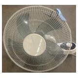 TaoTronics Oscillating Table Fan