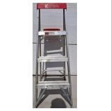 Werner 4-Ft Aluminum Step Ladder, Type II r1