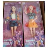 Hunters Girl Dolls in Original Packaging (2)