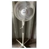 Comfort Zone Adjustable Floor Fan c4