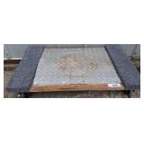 Metal Platform Dolly With Carpeted Ends