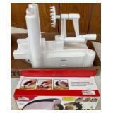 Handy Gourmet Rolling Mincer & Tenderizer