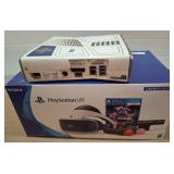 PlayStation VR Launch Bundle with R2-D2 Console