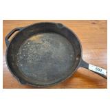 Cast Iron Skillet With Side Pour Spouts