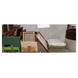 Kitchen Signs and Ceramic Crock c8