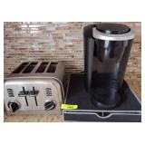 Toaster and Single-Serve keurig Machine Bundle