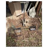 Lawn Mower jack with Broken Wheel