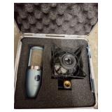 AKG Perception 420 Microphone With Case