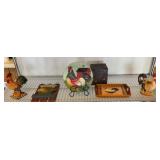 Rooster-Themed Decor Collection