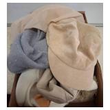 Womenï¿½s Hats and Scarves