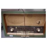 Grundig Type 5088 Table Radio, 1950s Era