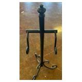 Metal Jewelry Display Stand With Scroll Base