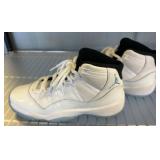 Air Jordan 11 Retro GS White/Legend Blue Sneakers