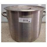 Stainless Pot with Accessories Including Binocular