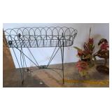 Metal Plant Stand With Flamingo Decoration