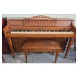 Baldwin Spinet Piano with Bench