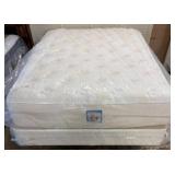 Serta Queen Mattress and Box Spring Set