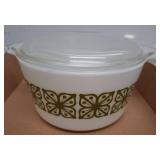 Pyrex Oval Casserole Dish with Lid, Butterfly Gold