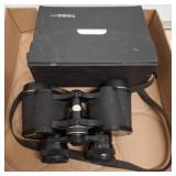 Tasco Model 320 8x30 Binoculars with Case
