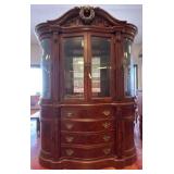 Broyhill China Cabinet With Glass Doors
