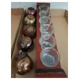 Glass balls with Decorative Woodï¿½ candle Holders