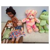 Dolls and Plush Toys Lot