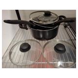 Nonstick Pots With Lids and Protective Liners