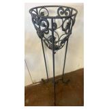 Black Wrought Iron Metal Plant Stand