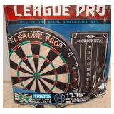 League Pro Dartboard Set with Accessories