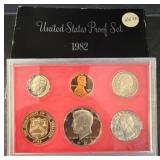 1982 United States Proof Coin Set in Case
