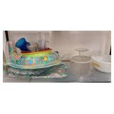Group Lot of Glassware and Plastic Kitchen Items