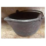Cast Iron Pot with Handle and Pour Spout