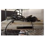 Sony SLV-D370P DVD/VHS Combo Player