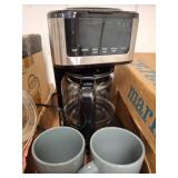 Gourmia Coffee Maker and Royal Norfolk Mugs