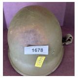 Military-Style Olive Green Helmet with Liner