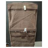 Verdi Garment Bag with Brown Textured Design