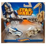 Hot Wheels Star Wars Clone Trooper vs Battle Droid